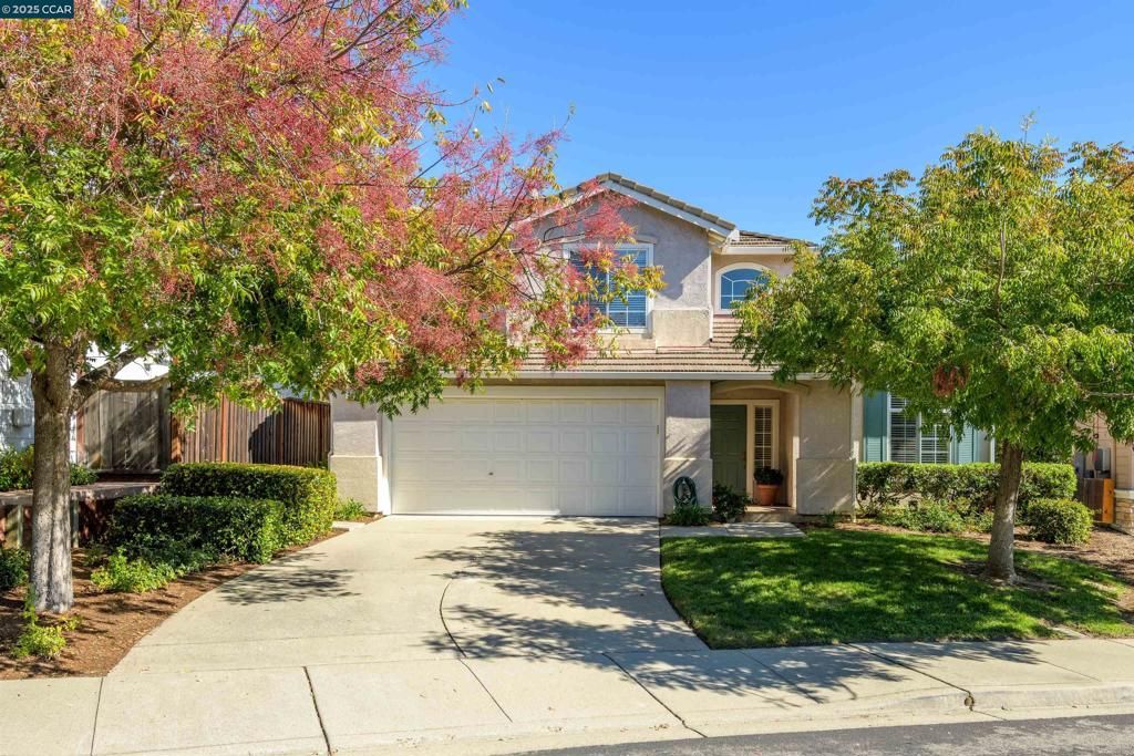 Photo of 321 Liveoak Ct Ct, Martinez, CA 94553 (MLS # 41115503)