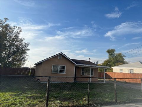 9258 Pepper Fontana CA 92335