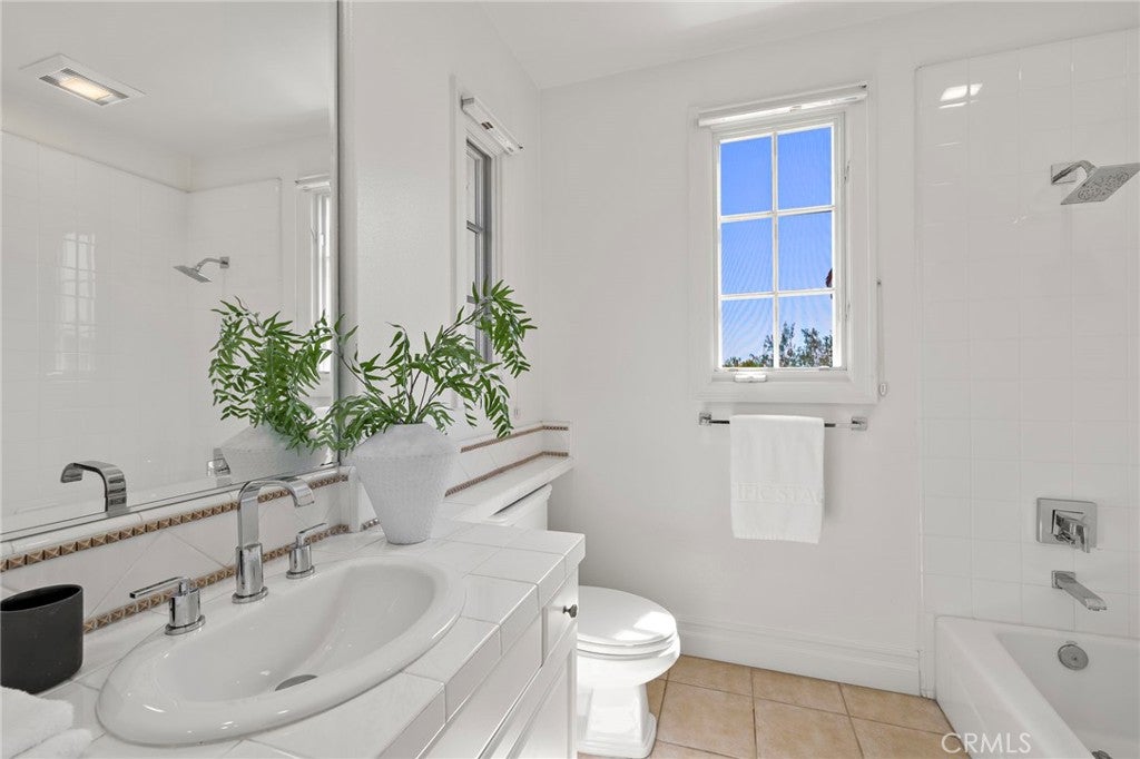 28 Sandy Cv, Newport Coast CA 92657 - Photo 31
