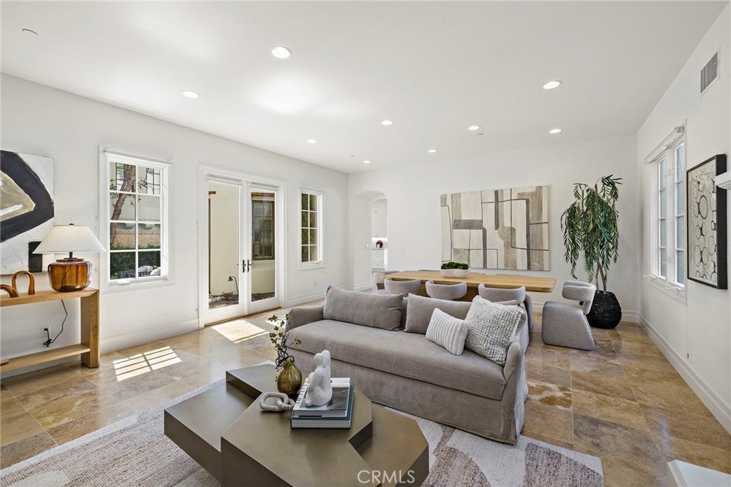 28 Sandy Cv, Newport Coast CA 92657 - Photo 7