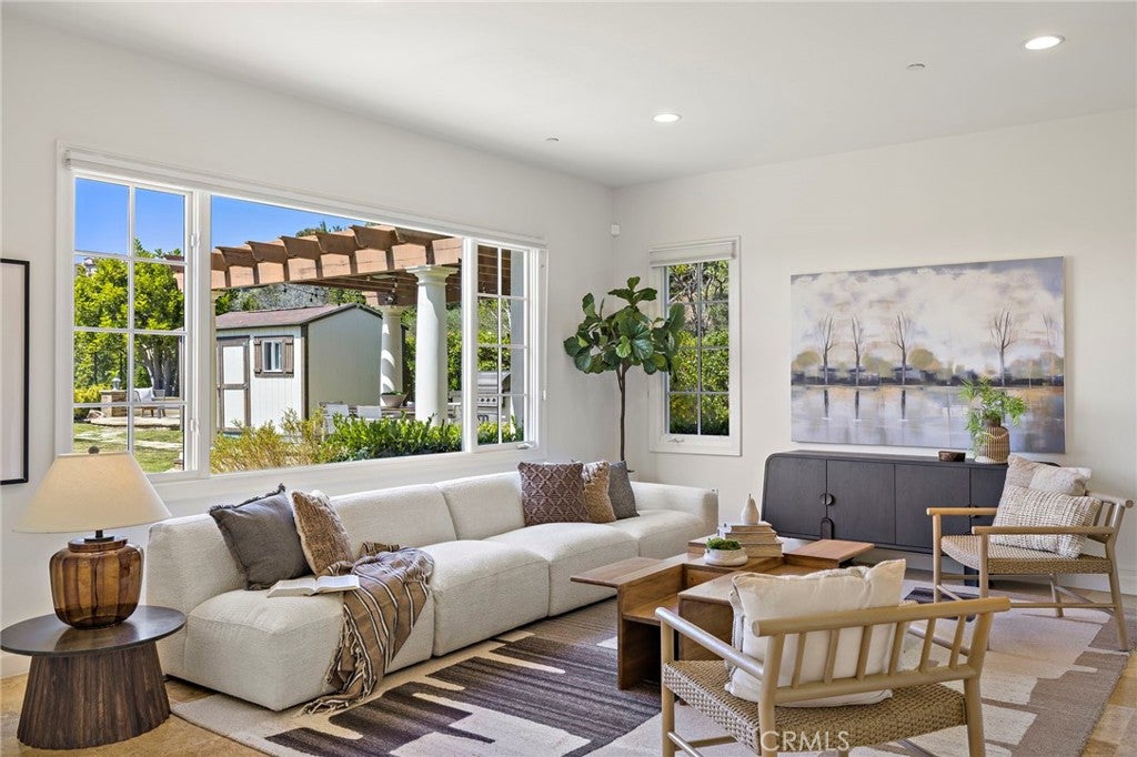 28 Sandy Cv, Newport Coast CA 92657 - Photo 17