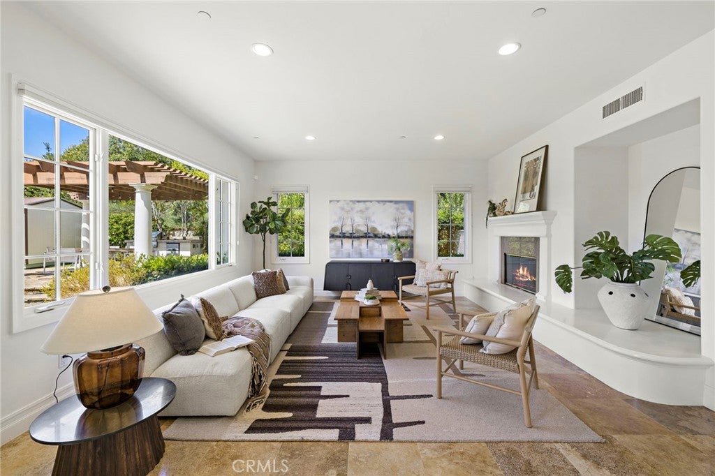 28 Sandy Cv, Newport Coast CA 92657 - Photo 16