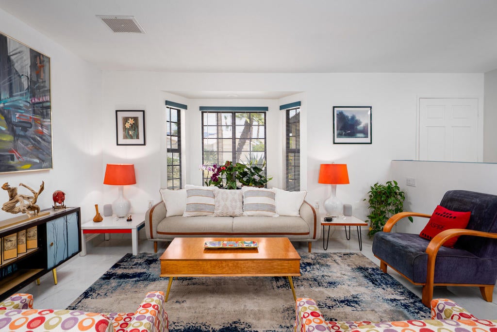 68355 Espada Road