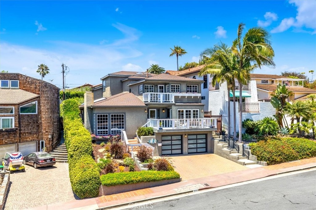 210 W Avenida Gaviota