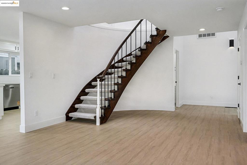 DEEP WATER - Residential