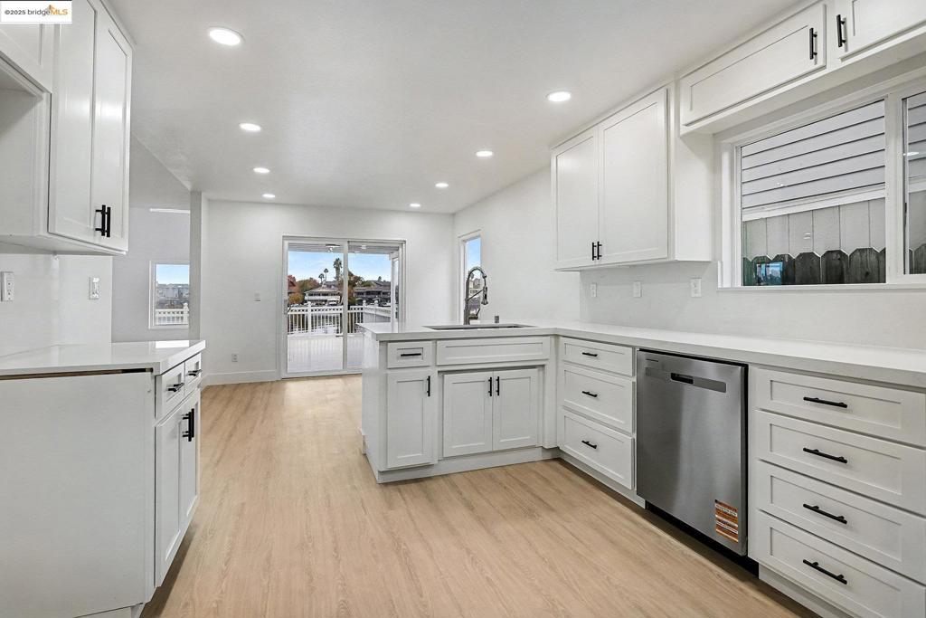 DEEP WATER - Residential