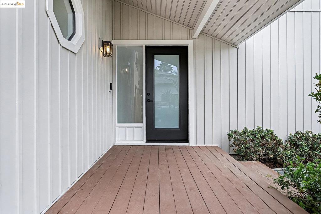 DEEP WATER - Residential