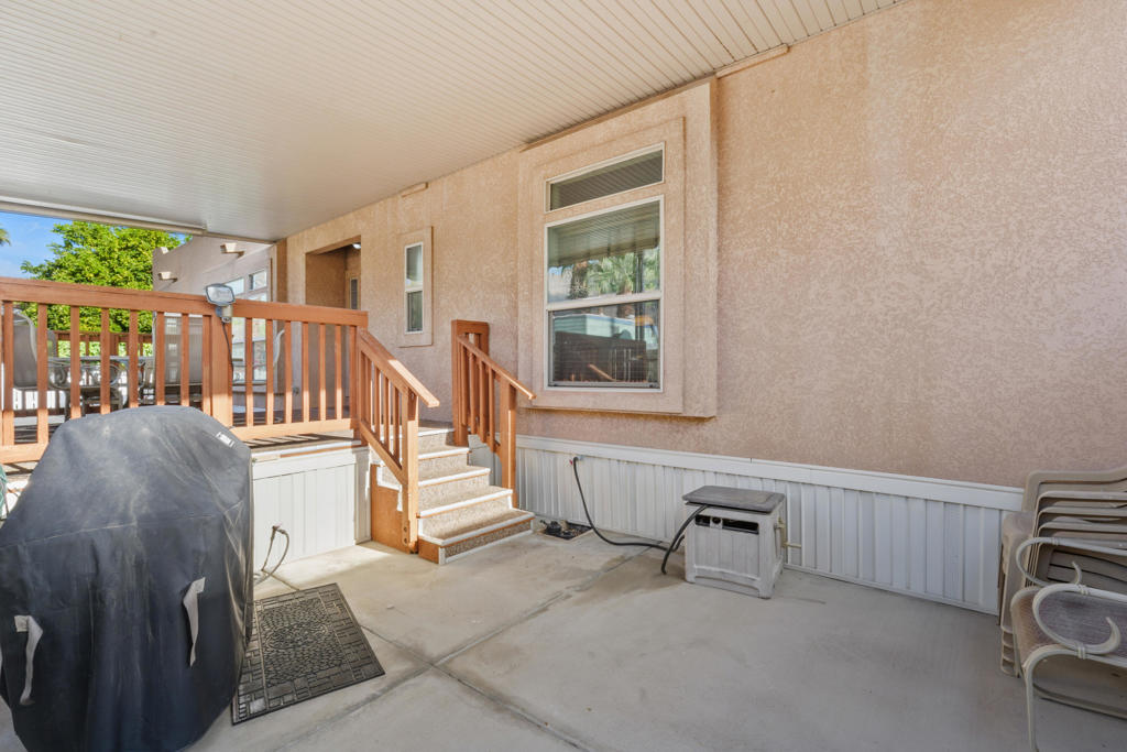 Ramon Mobile Park - Manufactured In Park