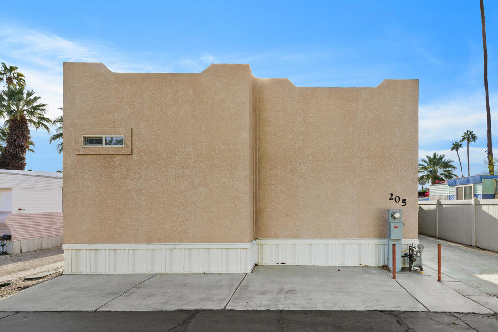 205 Cherokee Street