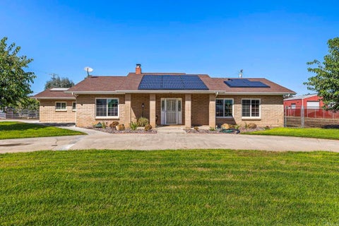 Photo of 325 West Haverford RD, Ramona, CA 92065 (MLS # NDP2609592)