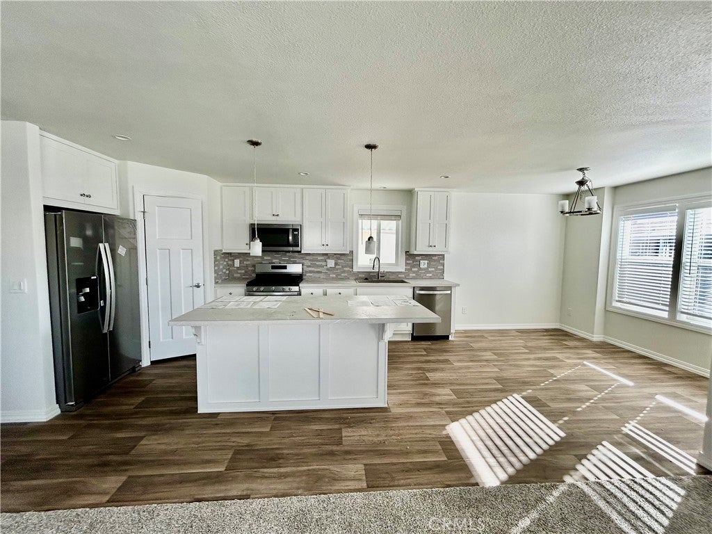 675 W Oakland Avenue B8