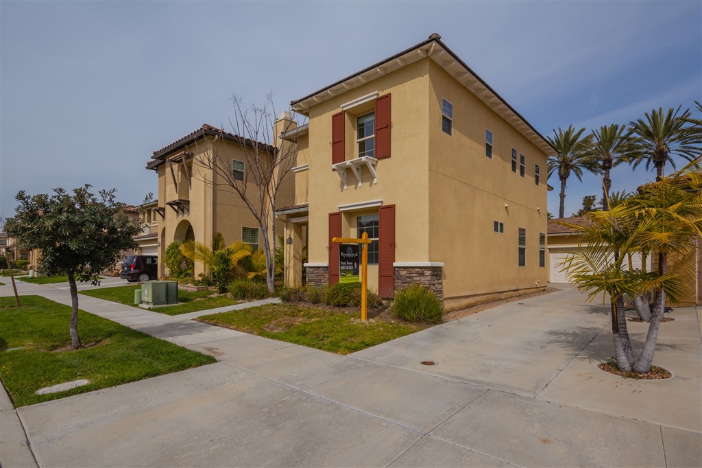 Gorgeous home in the beautiful Windingwalk Community. Granite kitchen counter tops and Cherry wood cabinets. SS appliances, hardwood and Tile flooring and Carpet, beautiful fireplace. Downstairs bedroom and full bathroom perfect for guest suite. Large Master Suite private bathroom and large walking closet, upstairs laundry room very convenient. Community offers swimming pools, club house, tennis court and gym. Close to Otay Ranch Mall , Movie Theater, shops, restaurants and 125 Freeway. Excellent schools. Neighborhoods: Windingwalk Complex Features: ,, Equipment: Dryer,Garage Door Opener, Range/Oven, Washer Other Fees: 0 Sewer: Sewer Connected Topography: LL