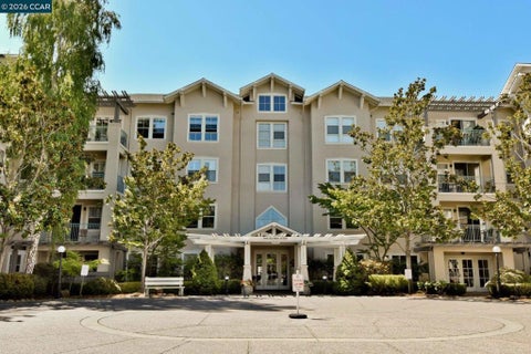 Photo of 1840 Tice Creek Dr DR #2217, Walnut Creek, CA 94595 (MLS # 41148293)