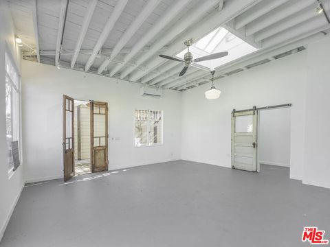 Photo of 1415 Abbot Kinney Blvd #Â½, Venice, CA 90291 (MLS # 25492099)