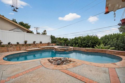 Tiny photo for 250 W Avenida De Las Flores, Thousand Oaks, CA 91360 (MLS # 226001030)