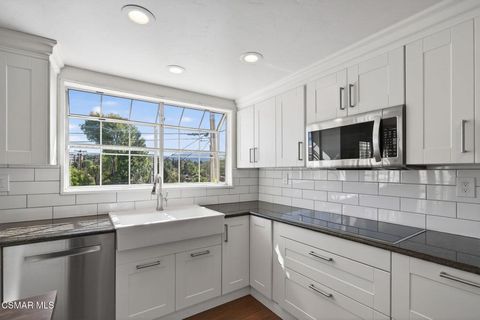 Tiny photo for 250 W Avenida De Las Flores, Thousand Oaks, CA 91360 (MLS # 226001030)