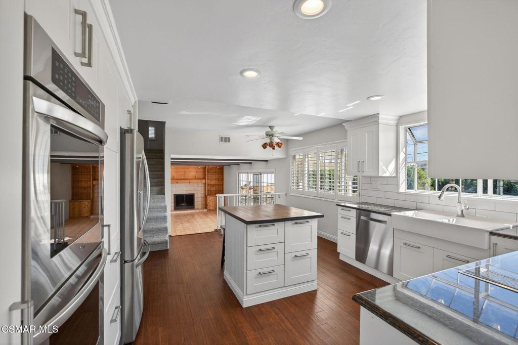 250 W Avenida De Las Flores