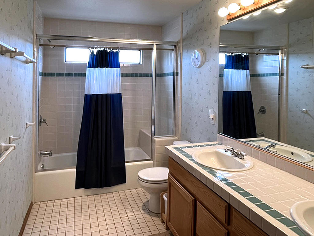 Pinyon Crest - Residential