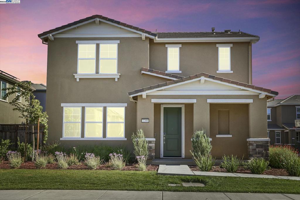 Welcome to this charming 3 BEDROOM, 2.5 BATHROOM, 2 CAR GARAGE, SOLAR INCLUDED home in the coveted RIVER ISLANDS COMMUNITY in Lathrop. With 1,980 sqft of living space, this property is thoughtfully designed with a cozy ambiance. The OPEN CONCEPT LIVING AREA combines the living room, kitchen, & dining area gives a modern feel as it gets PLENTY OF NATURAL SUNLIGHT and has sleek finishes. The inviting KITCHEN makes cooking enjoyable as it offers PREMIUM QUALITY CABINETS, A LARGE ISLAND, CUSTOM BACKSPLASH, BREAKFAST NOOK, & STAINLESS STEEL APPLIANCES. BLINDS are INCLUDED in ALL ROOMS throughout the property. All three bedrooms are filled with natural light due to the large windows in each room. The MASTER SUITE comes with DUAL VANITIES, A SPACIOUS WALK-IN CLOSET, & STALL SHOWER providing a luxurious experience. The SIDE YARD is the perfect spot to relax, entertain, or enjoy California’s sunny weather. The 2-car garage provides ample parking and storage. SOLAR PANELS are included to reduce the power bills. You’ll have access to the TOP RATED BANTA ELEMENTARY SCHOOL ideal for families. It’s close to multiple SCENIC PARKS, RIVERFRONT TRAILS AND THE BOATHOUSE RESTAURANT. DON'T MISS THIS OPPORTUNITY TO OWN A DELIGHTFUL HOME IN LATHROP!!!