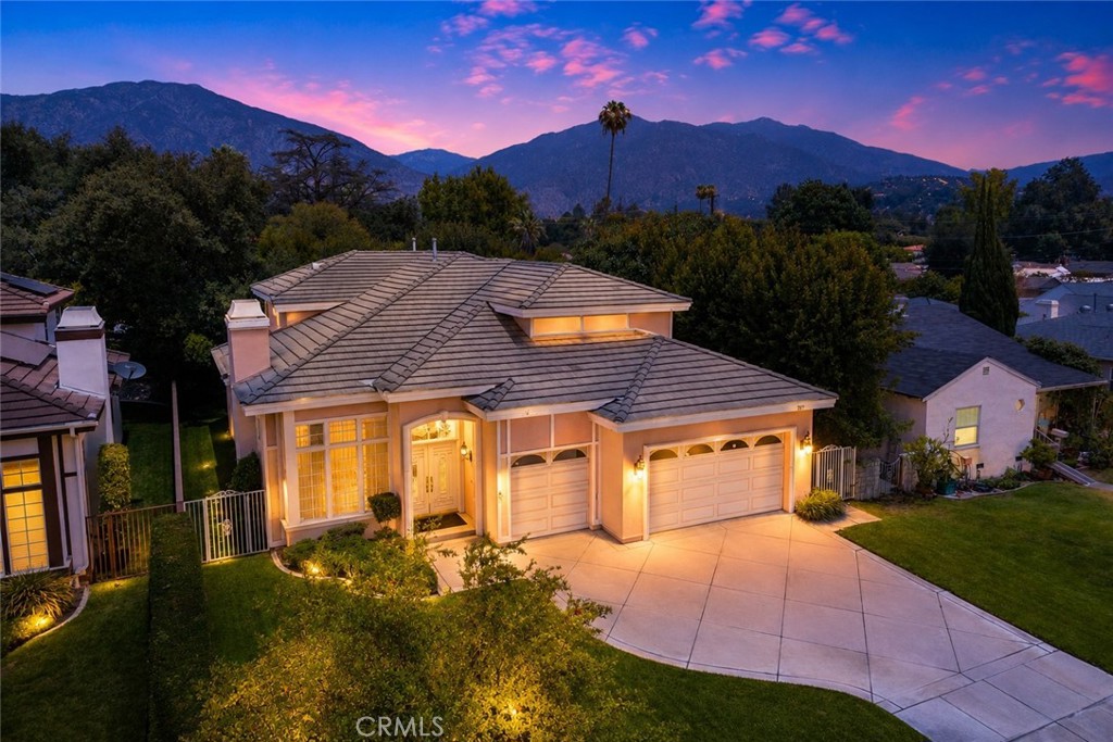 127 W Forest Avenue