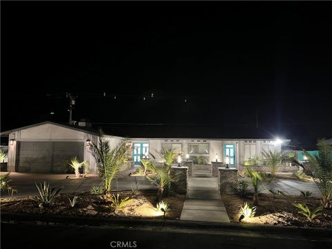Photo of 2890 N Biskra RD, Palm Springs, CA 92262 (MLS # DW26228740)