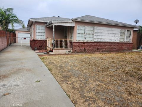 Photo of 10307 Alexander Ave, South Gate, CA 90280 (MLS # DW25228347) Photo of 10307 Alexander Ave, South Gate, CA 90280 (MLS # DW25228347)