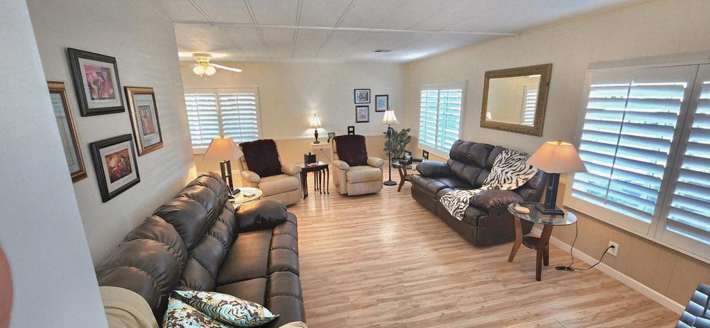 Palm Desert Greens - Manufactured In Park