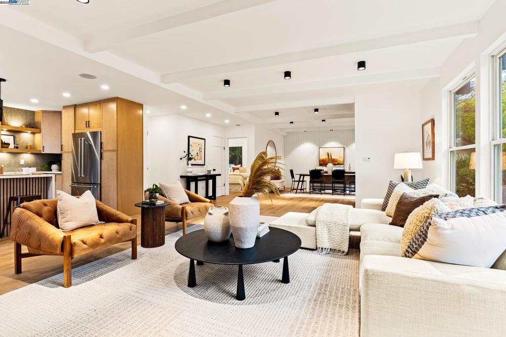 WALNUT HEIGHTS - Residential