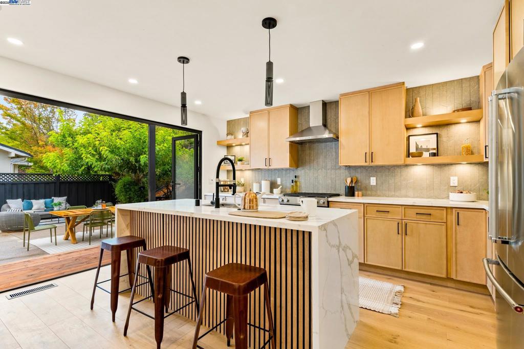 WALNUT HEIGHTS - Residential