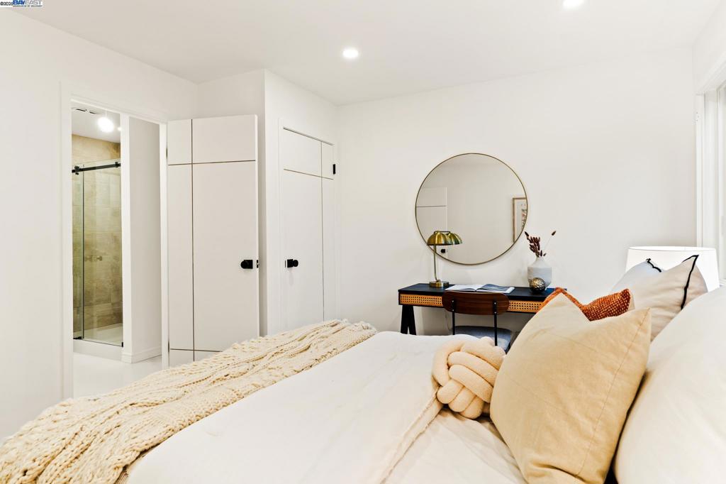 WALNUT HEIGHTS - Residential