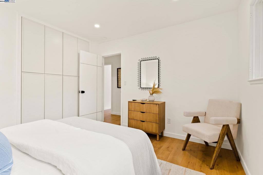 WALNUT HEIGHTS - Residential