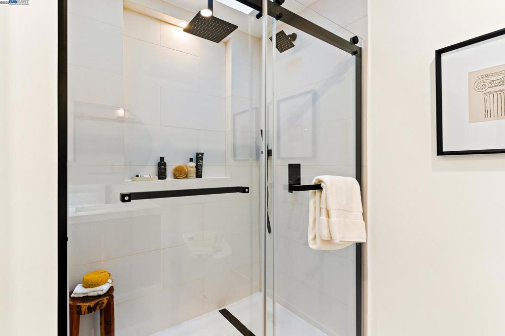 WALNUT HEIGHTS - Residential