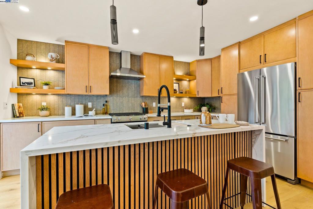 WALNUT HEIGHTS - Residential