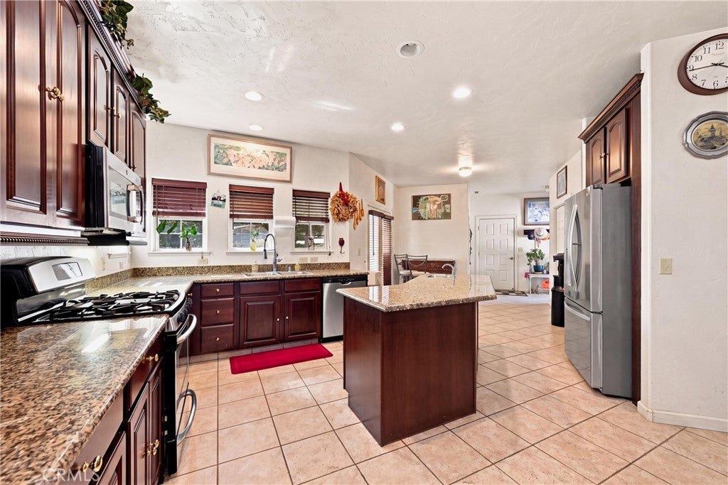8914 Soda Bay