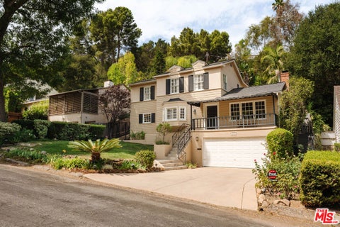 Photo of 3617 Lankershim Boulevard, Los Angeles, CA 90068 (MLS # 26876863)