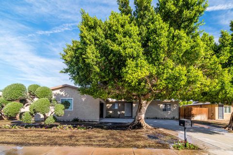 Photo of 82756 Hartford Avenue, Indio, CA 92201 (MLS # 219138990DA)