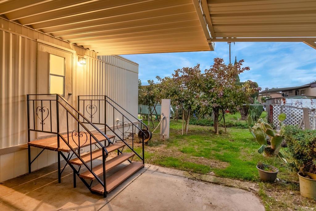 2042 Girard Street 42