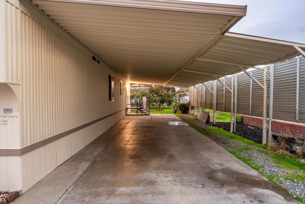 2042 Girard Street 42