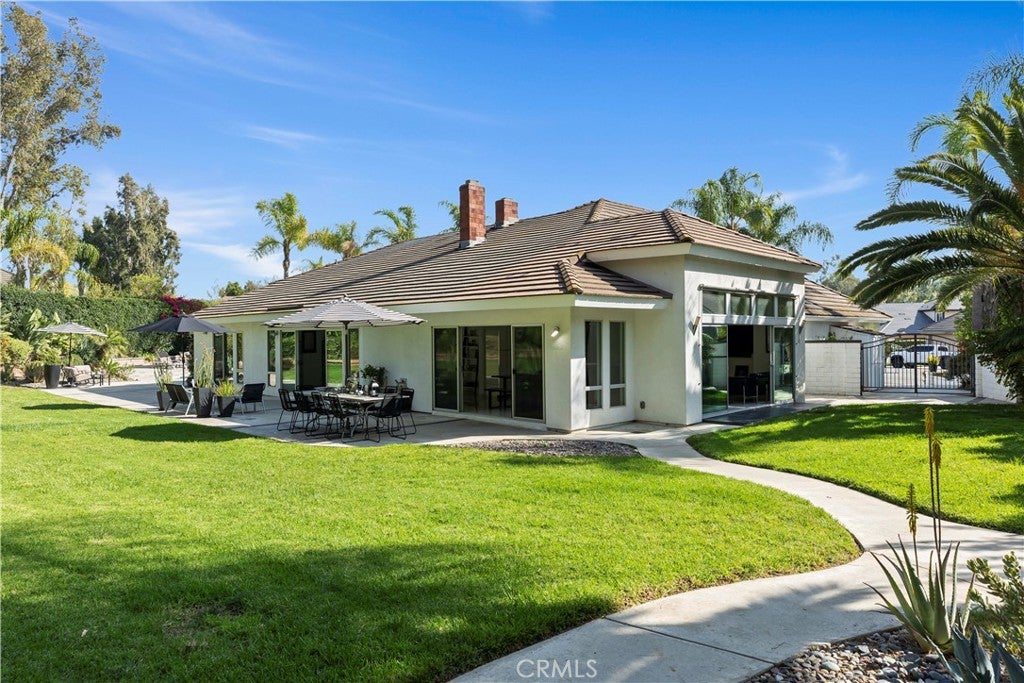 4060 Hickory Tree