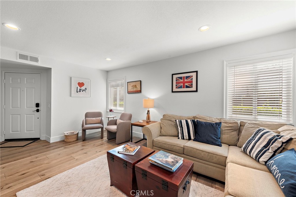 68 c Corniche Drive C