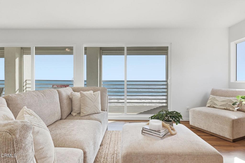 3512 Pacific Coast Highway