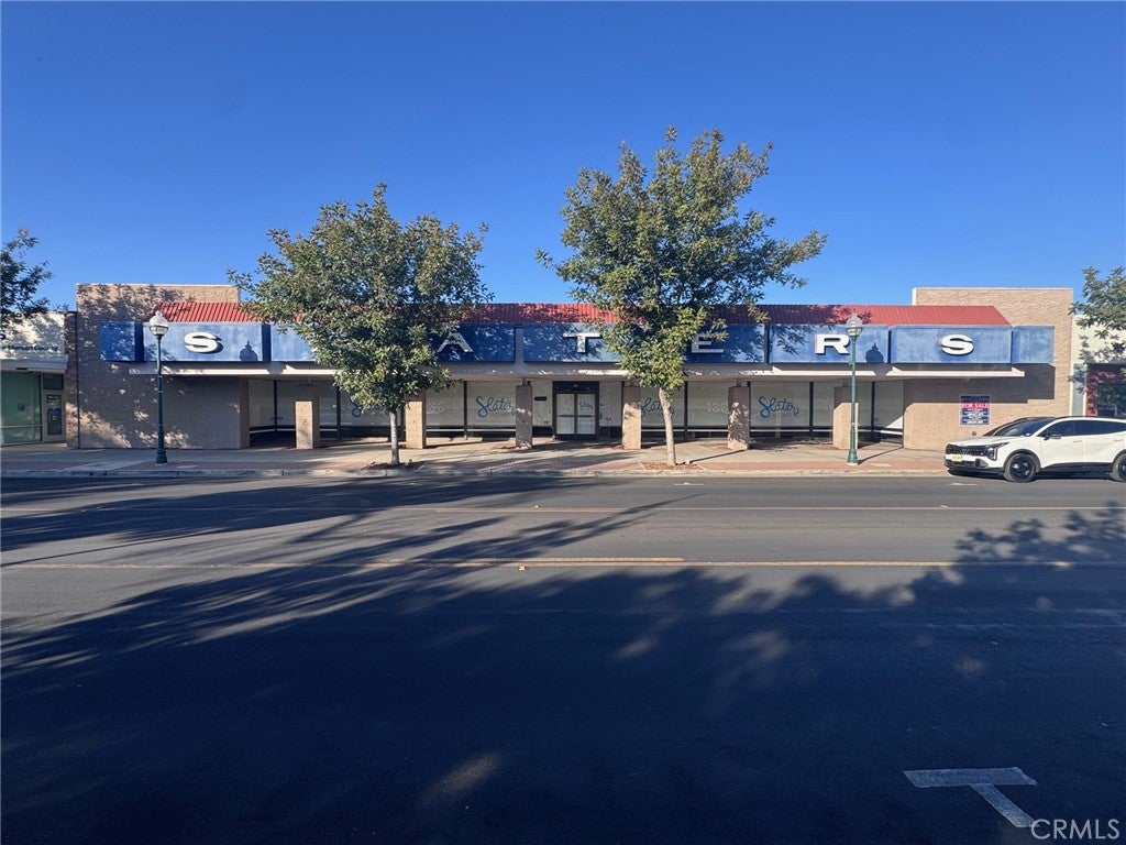 345 W 18th