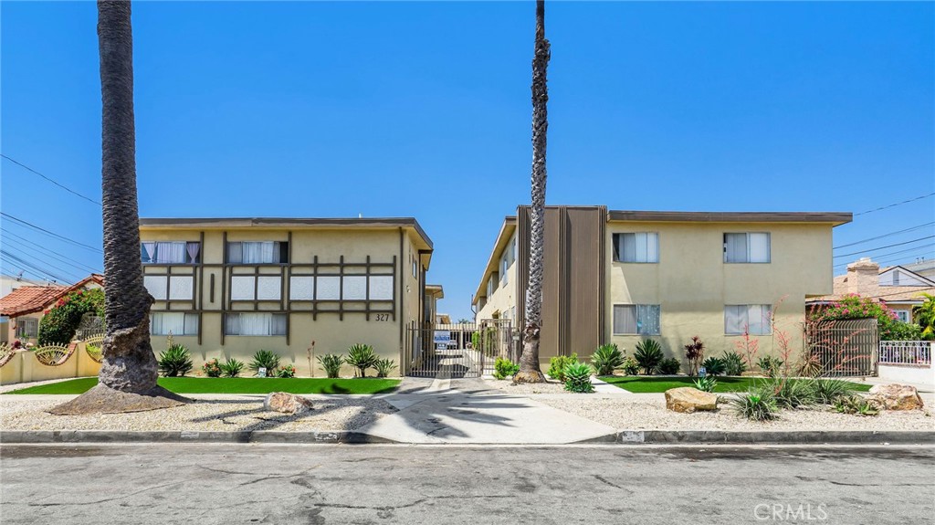 327–331 Stepney Street presents a unique opportunity to acquire a 20-unit multifamily asset spread across two adjacent parcels in Northwest Inglewood. Set on a combined 20,013 SF lot, the property features a highly diverse unit mix—ranging from spacious 3-bedroom apartments to efficient studios—appealing to a wide tenant base in one of LA’s most rapidly evolving rental markets.
The unit mix includes (1) 3-Bed/2-Bath, (1) 3-Bed/1-Bath, (1) 2-Bed/2-Bath, (6) 2-Bed/1.5-Bath, (2) 2-Bed/1-Bath, (2) 1-Bed/1-Bath, and (7) Studio units, totaling 15,698 rentable square feet. With an attractive in-place CAP rate of 5.44%, a low basis of $302.59 per square foot, and pricing at just $237,500 per unit, the property offers strong current income with significant upside. Investors can target approximately 20% rental growth, supporting a projected market CAP rate of 7.13%.
Ideally located in a quiet residential pocket of Inglewood, and only 2.5 miles from the Intuit Dome and SoFi Stadium, the property is well-positioned to benefit from continued local development and tenant demand. With its favorable unit mix, strong fundamentals, and upside potential, 327–331 Stepney Street stands out as a compelling value-add investment in a high-growth submarket.