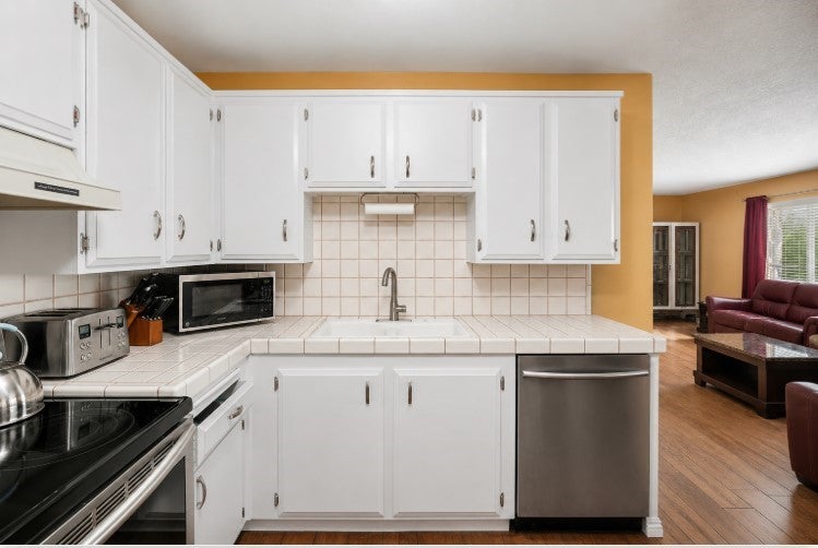 Photo of 18601 Collins ST #D30, Tarzana, CA 91356 (MLS # PW26100524)