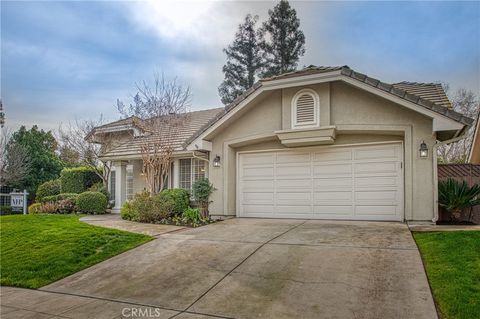 Photo of 9225 N Bramwell Street, Fresno, CA 93720 (MLS # FR26055364)