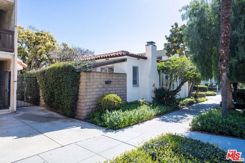 Photo of 1427 Euclid Street, Santa Monica, CA 90404 (MLS # 26637121)