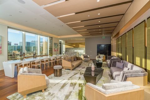 Photo of 889 S Francisco Street St #2805, Los Angeles, CA 90017 (MLS # AR26049433)