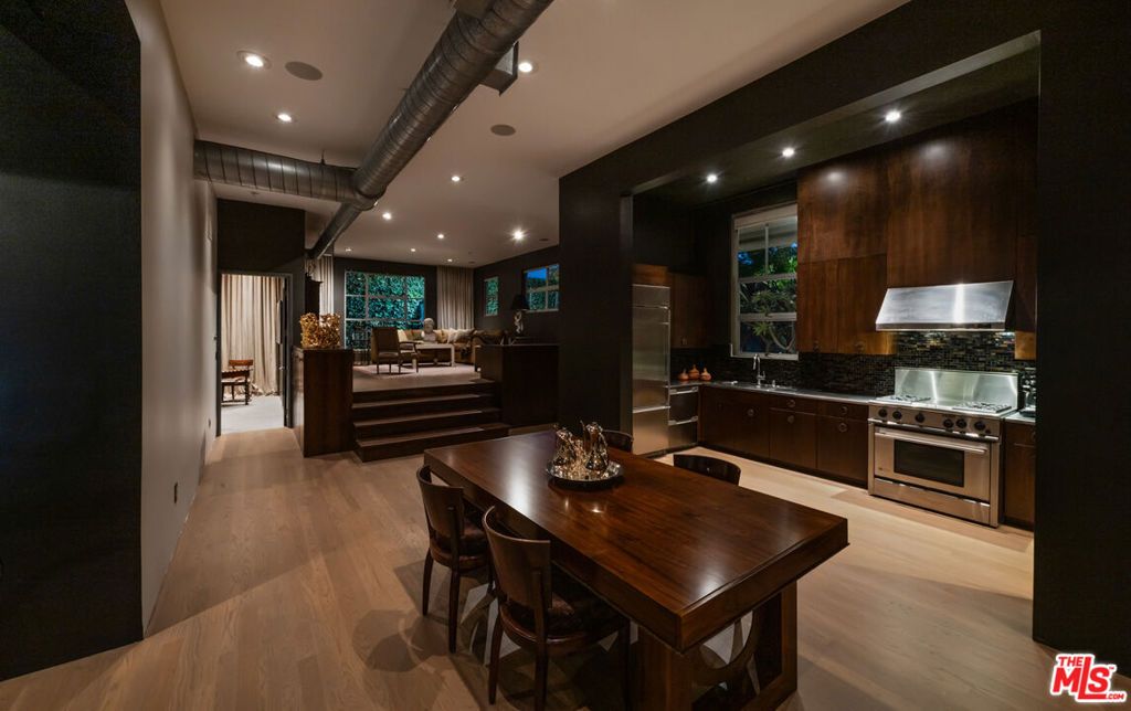 Photo of 710 N Orlando Avenue #101, West Hollywood, CA 90069 (MLS # 25591151)