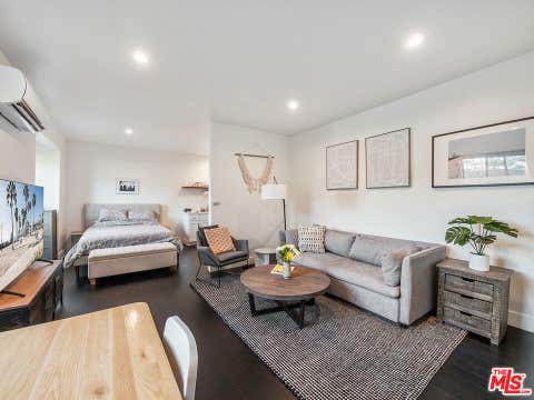 Photo of 3816 1/2 Sunset Drive Dr, Los Angeles, CA 90027 (MLS # 26866593)