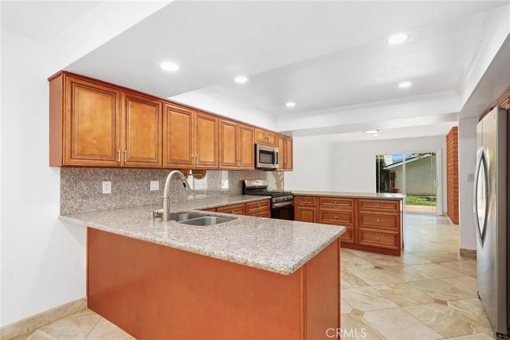 4551 Sandburg Way
